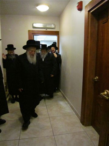 תמונות: גדולי הדור בבית הרבי מבעלזא