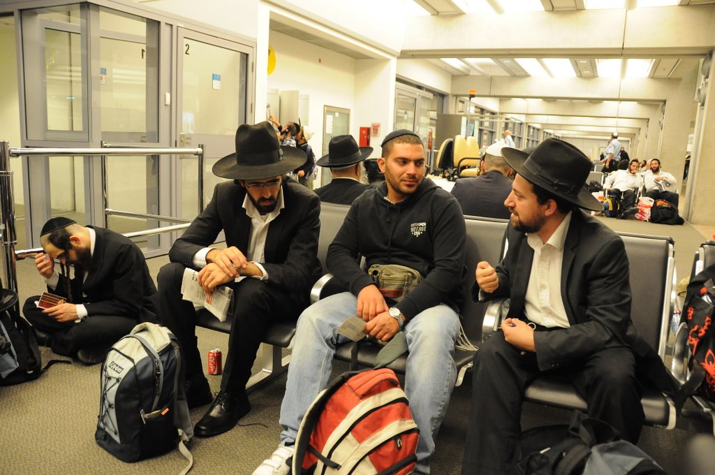 "רבינו, אני בדרך אליך" ● כל הדרך מנתב"ג לאומן ● גלריה