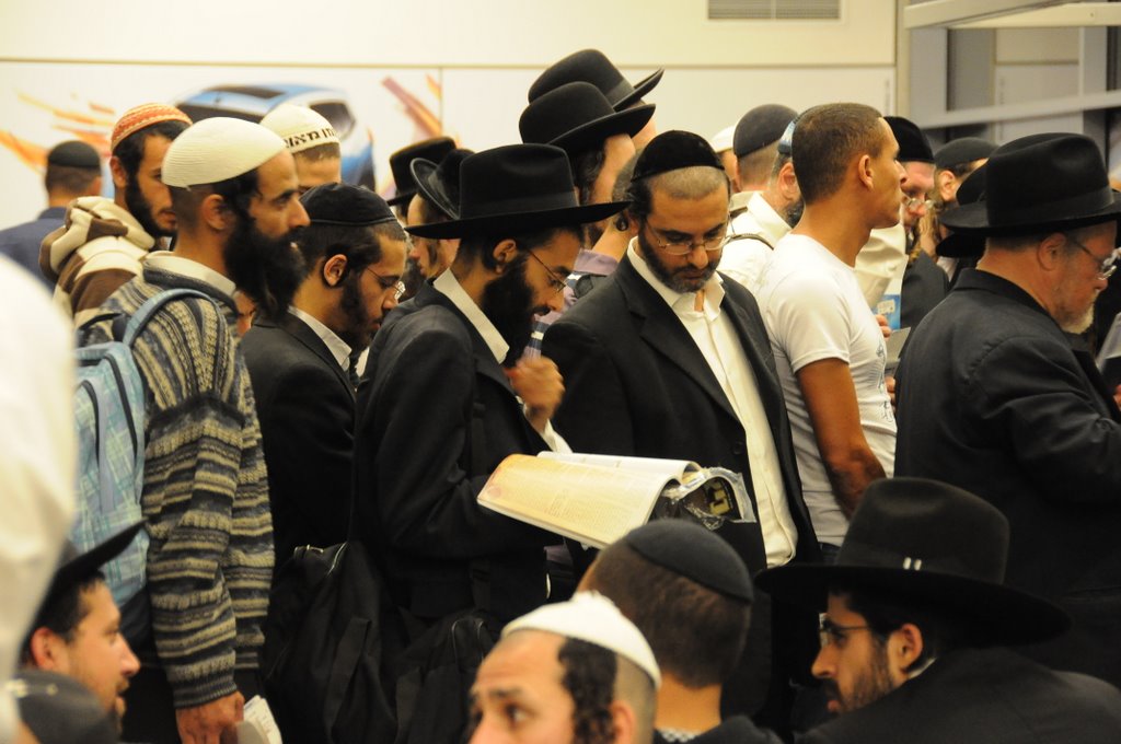 "רבינו, אני בדרך אליך" ● כל הדרך מנתב"ג לאומן ● גלריה