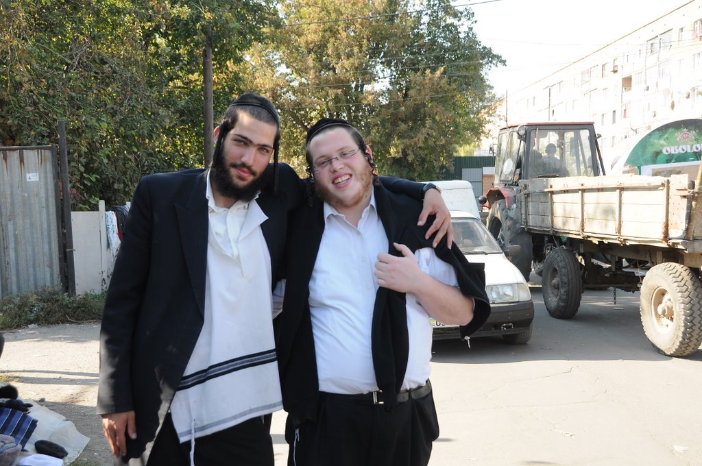 "רבינו, אני בדרך אליך" ● כל הדרך מנתב"ג לאומן ● גלריה