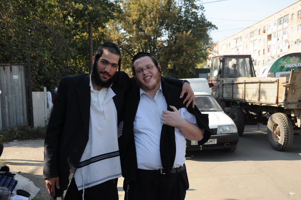 "רבינו, אני בדרך אליך" ● כל הדרך מנתב"ג לאומן ● גלריה