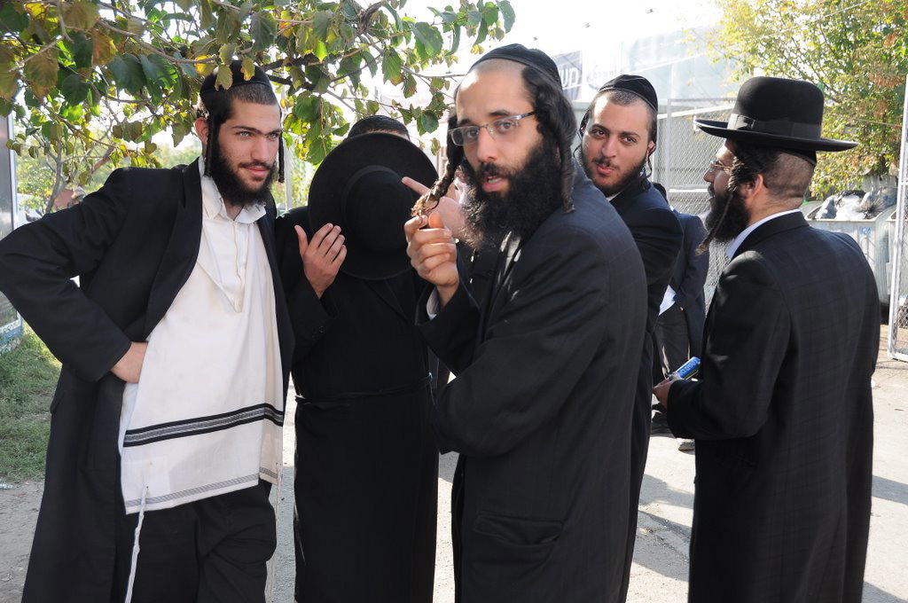 "רבינו, אני בדרך אליך" ● כל הדרך מנתב"ג לאומן ● גלריה