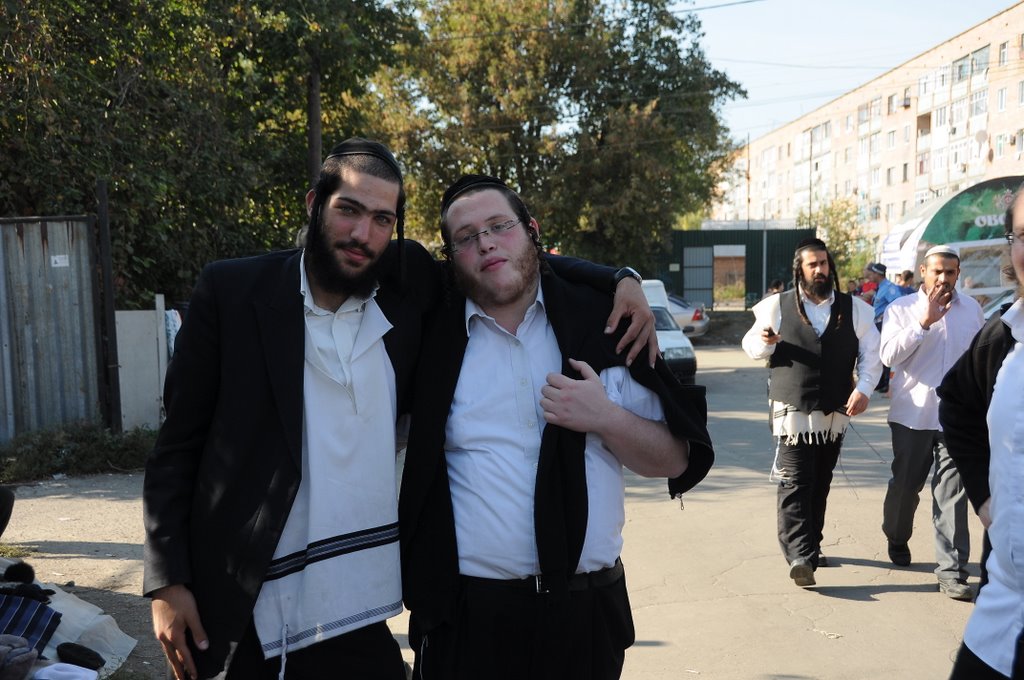 "רבינו, אני בדרך אליך" ● כל הדרך מנתב"ג לאומן ● גלריה