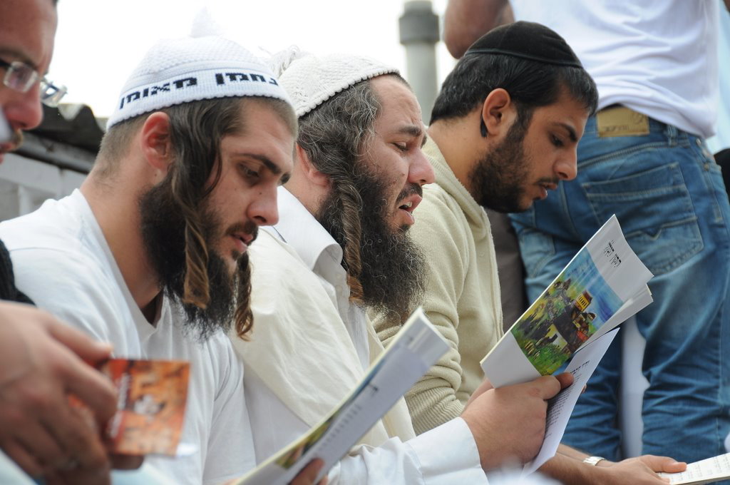 כל העולם התאחד עם אומן ●  התיקון הכללי, תיעוד מרהיב