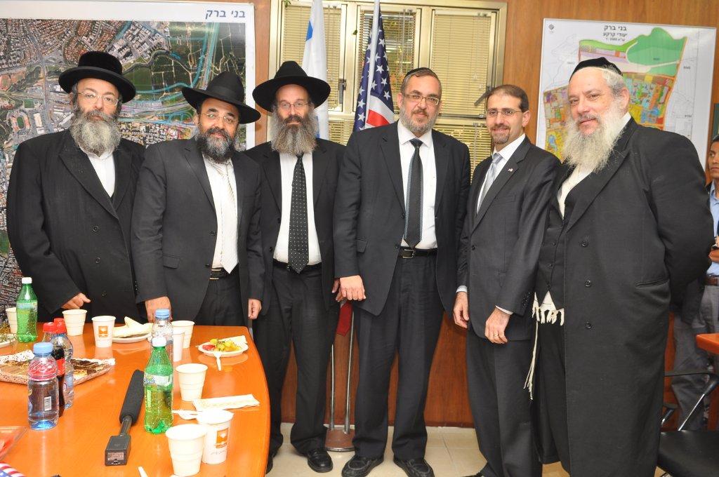 שנה טובה ממרן הרב שטיינמן