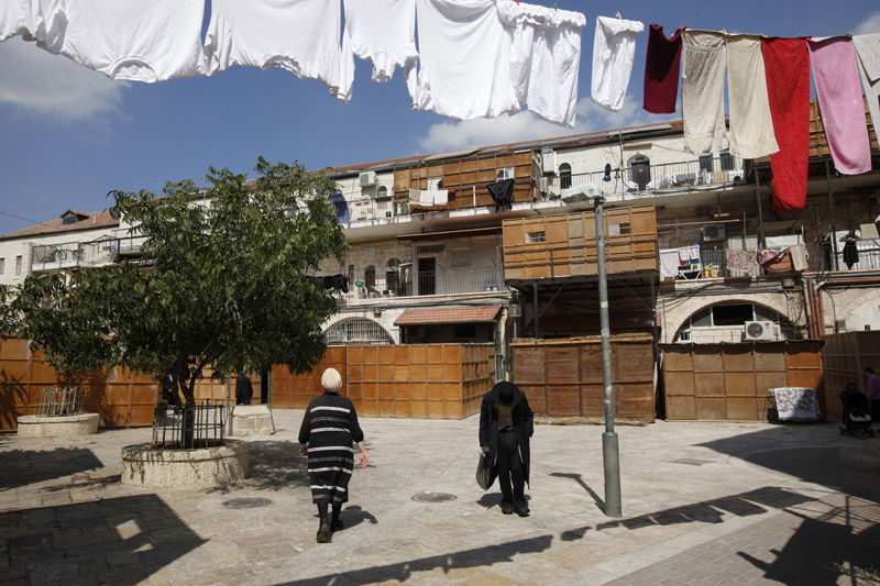 כיכר היום: מאה שערים מוכנה לסוכות