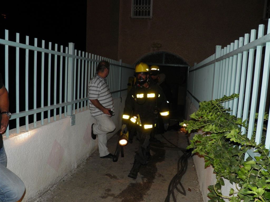 שריפה בצפת: ארבעה נפצעו, אחד בינוני