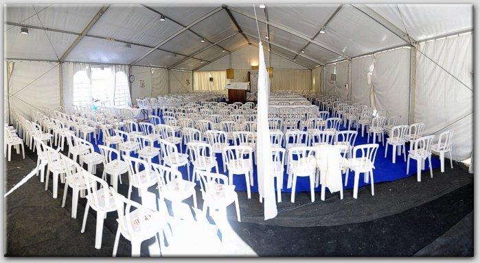 היה מאבק? אלפים ברמת אביב גדשו את אוהל חב"ד