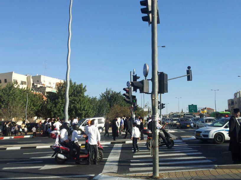 תאונה בירושלים: חרדי בן 18 נפצע קשה