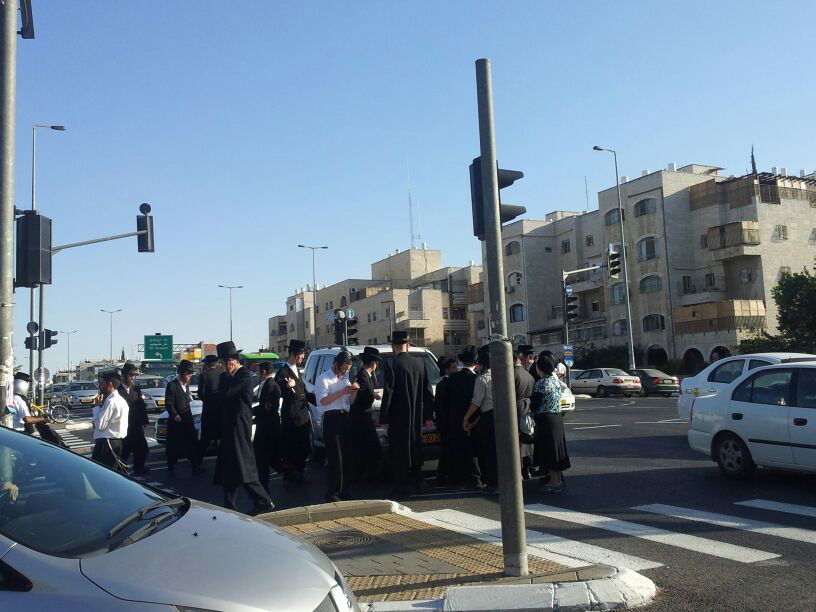 תאונה בירושלים: חרדי בן 18 נפצע קשה