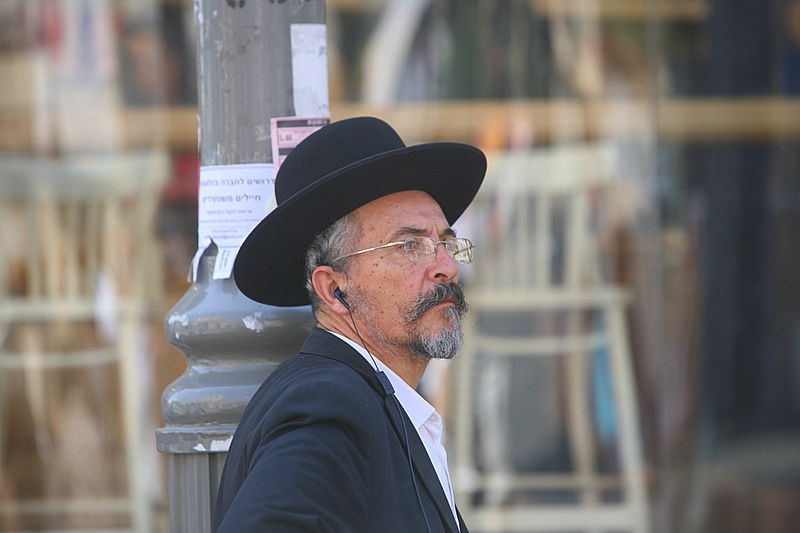 סוכות באוויר > בואו למסע בשוק ארבעת המינים