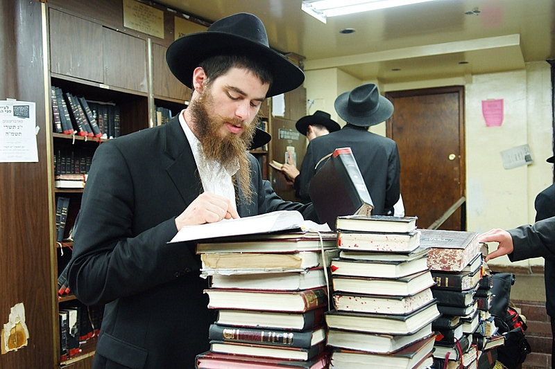 תיעוד מרהיב: הישיבה הגדולה בעולם
