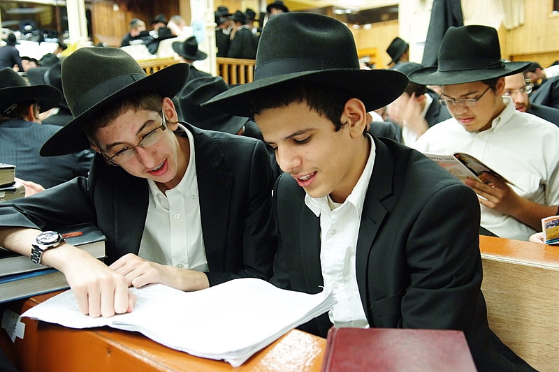 תיעוד מרהיב: הישיבה הגדולה בעולם