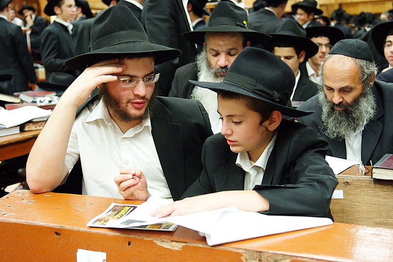 תיעוד מרהיב: הישיבה הגדולה בעולם