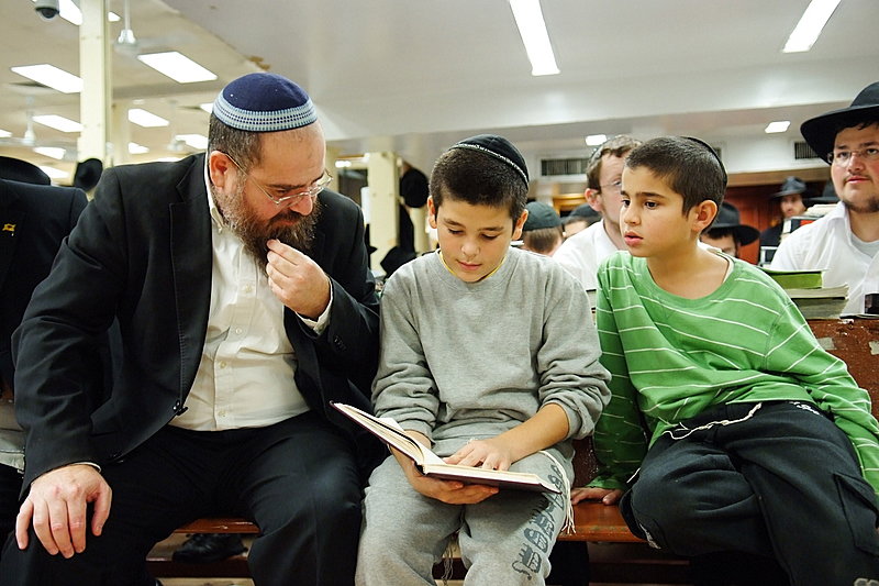 תיעוד מרהיב: הישיבה הגדולה בעולם
