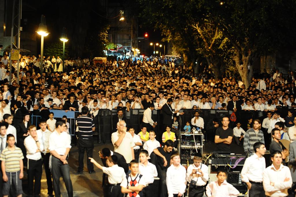 30 אלף איש רקדו עם מישקולץ ● מרהיב