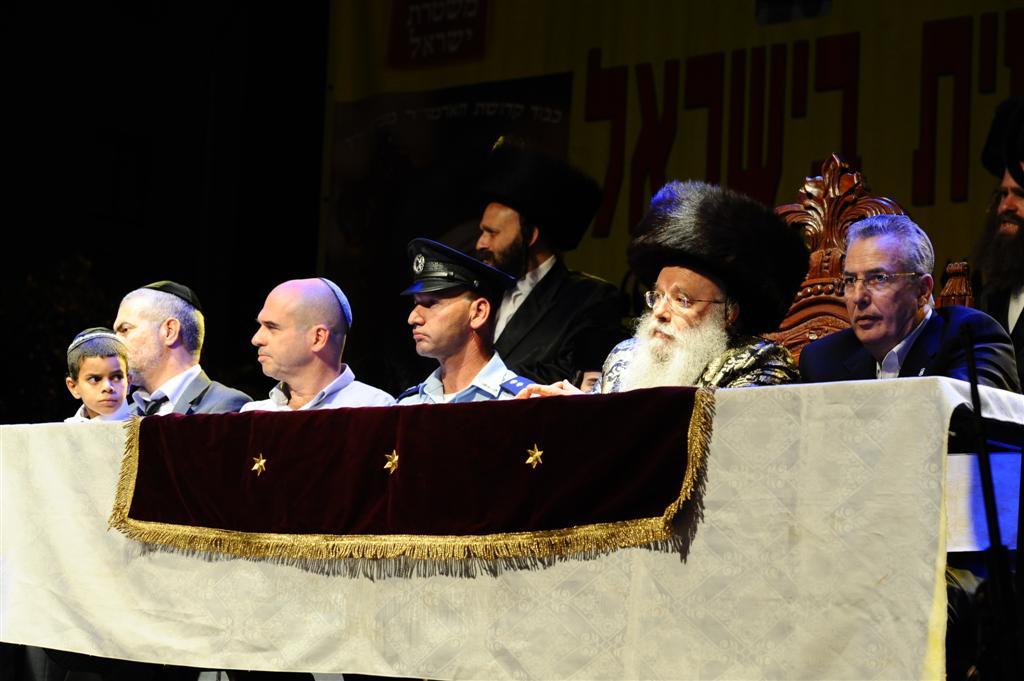 30 אלף איש רקדו עם מישקולץ ● מרהיב