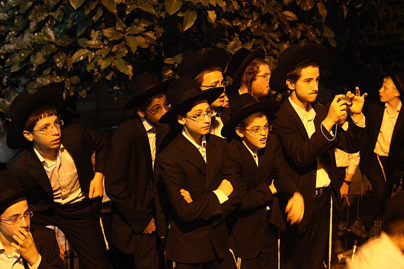 נפרדים מאמא: רבבות ליוו את הרבנית בת-שבע קנייבסקי ע"ה