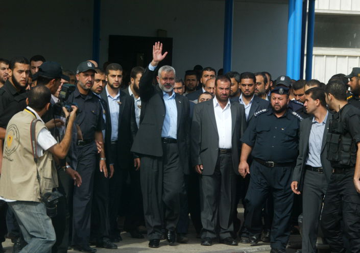 תיעוד: מאות המחבלים חוגגים בעזה