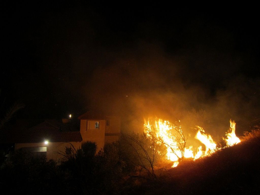 יבניאל: תושבים השתלטו על שריפת ענק