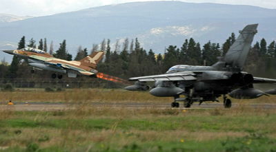 צפו בוידאו: חיל האוויר מתרגל תקיפה לטווח רחוק - באיטליה