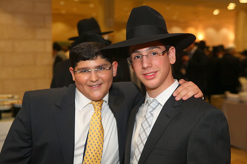 בחתונת בתו של הרב משה יוסף: דרעי וישי, אולמרט ובן-דוד