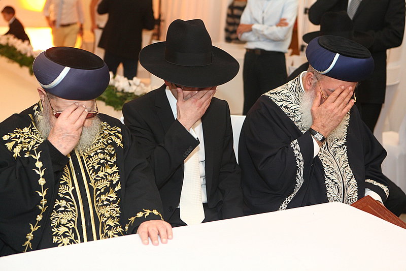 בחתונת בתו של הרב משה יוסף: דרעי וישי, אולמרט ובן-דוד