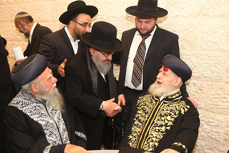 בחתונת בתו של הרב משה יוסף: דרעי וישי, אולמרט ובן-דוד