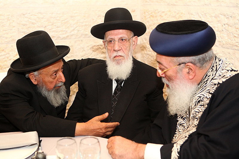בחתונת בתו של הרב משה יוסף: דרעי וישי, אולמרט ובן-דוד