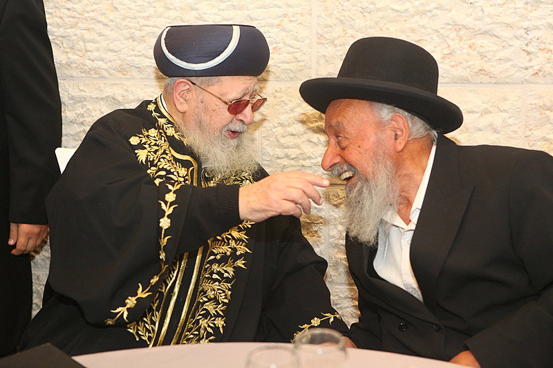 בחתונת בתו של הרב משה יוסף: דרעי וישי, אולמרט ובן-דוד