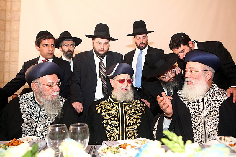 בחתונת בתו של הרב משה יוסף: דרעי וישי, אולמרט ובן-דוד