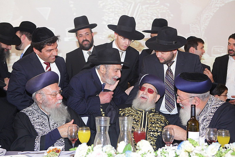 בחתונת בתו של הרב משה יוסף: דרעי וישי, אולמרט ובן-דוד
