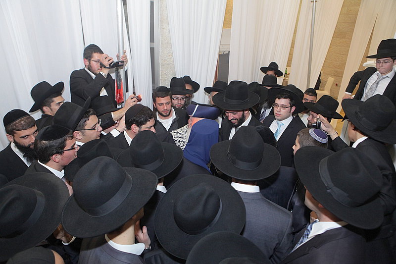 בחתונת בתו של הרב משה יוסף: דרעי וישי, אולמרט ובן-דוד
