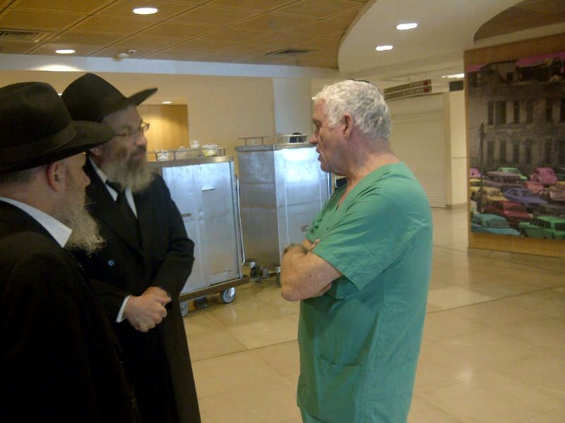 סמוך לחדרו של רבי גרשון, הבוקר