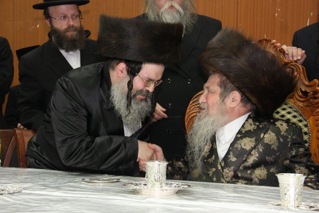 שמחת האירוסין לנכדת האדמו"ר מנדבורנה