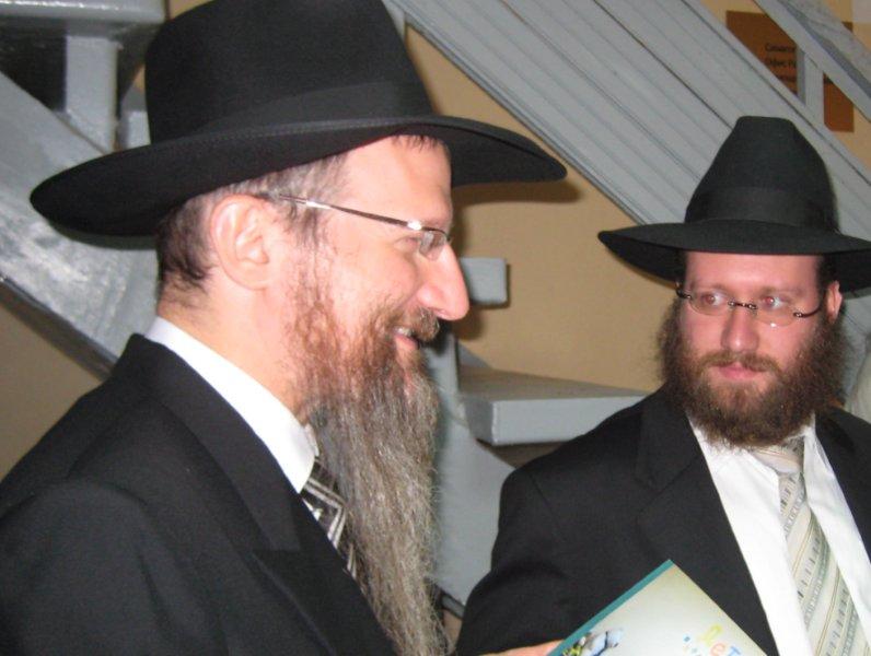 רבה של רוסיה מחזק את הקהילות