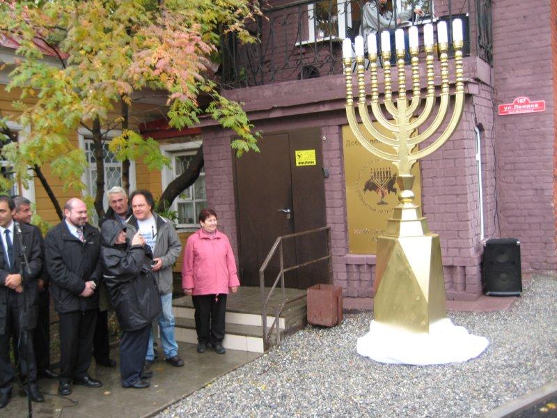 רבה של רוסיה מחזק את הקהילות