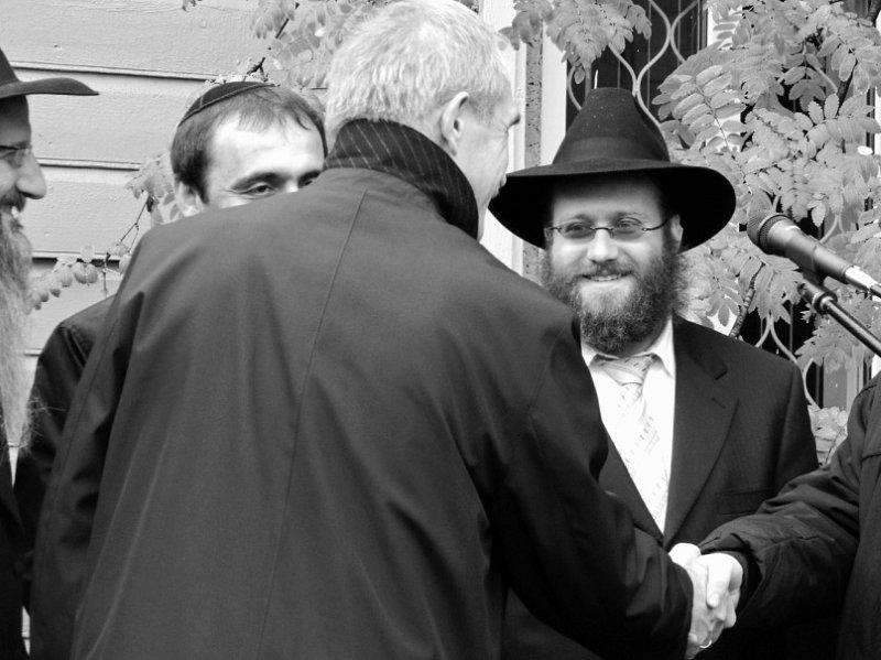 רבה של רוסיה מחזק את הקהילות