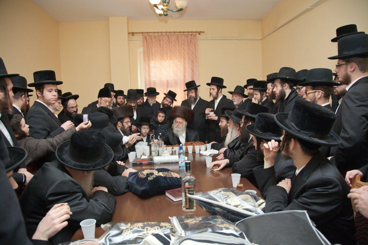 מסע היסטורי: האדמו"ר ממונקאטש שבת בעיירה