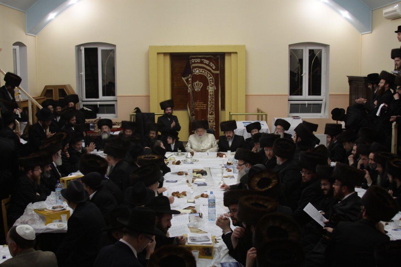 מסע היסטורי: האדמו"ר ממונקאטש שבת בעיירה