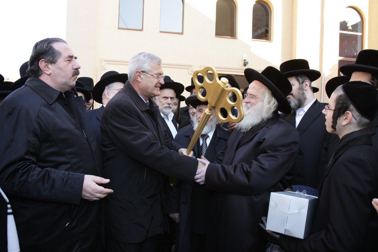 מסע היסטורי: האדמו"ר ממונקאטש שבת בעיירה