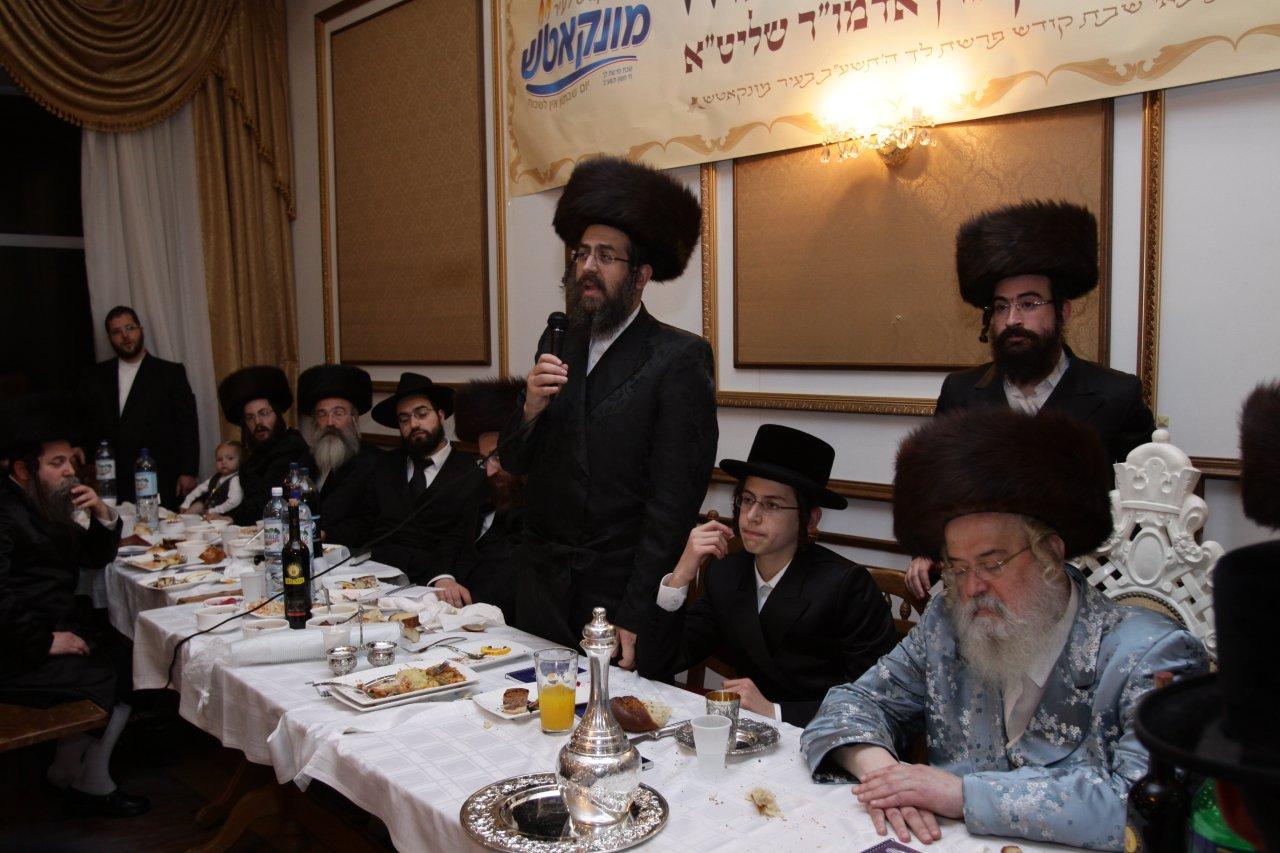 מסע היסטורי: האדמו"ר ממונקאטש שבת בעיירה