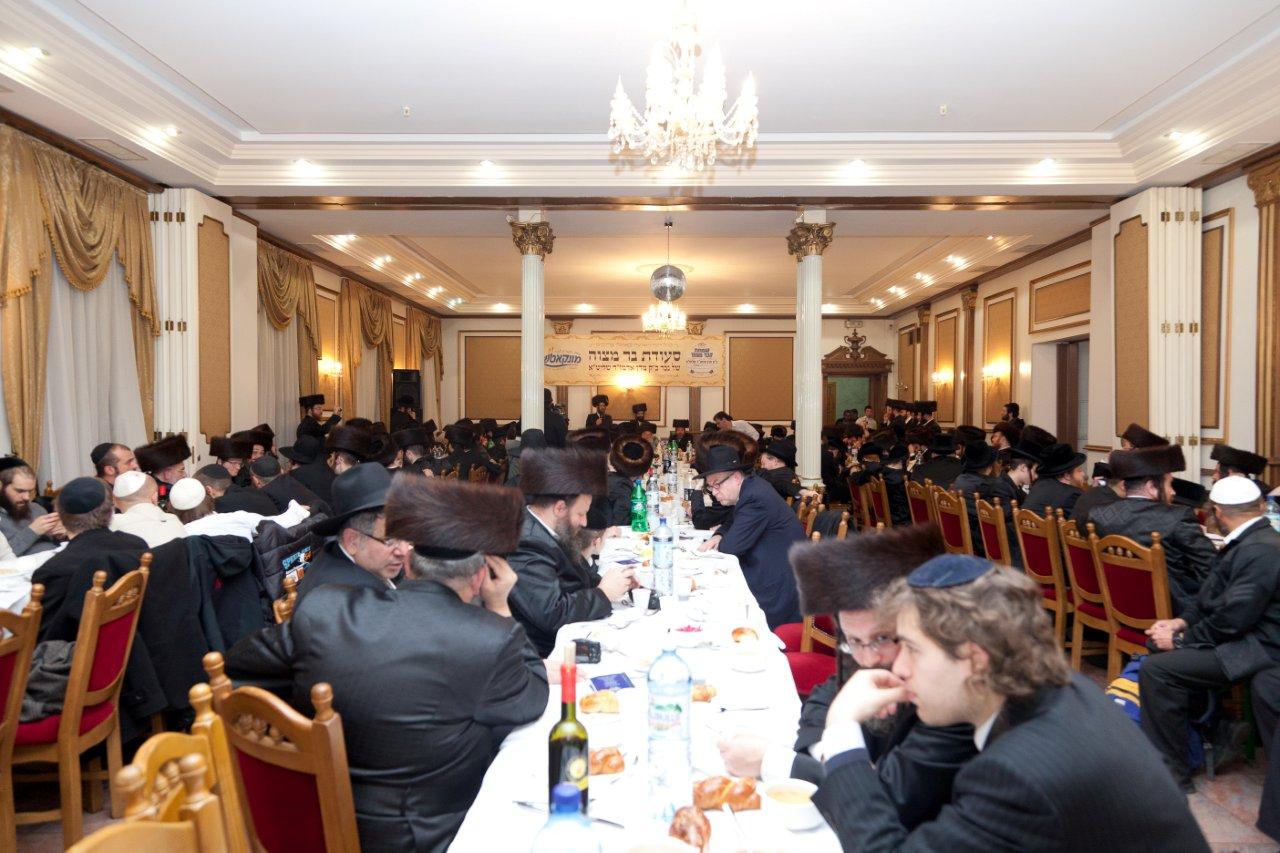 מסע היסטורי: האדמו"ר ממונקאטש שבת בעיירה