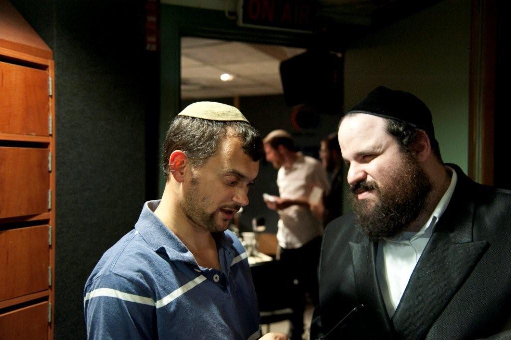 צפו בוידאו: יצחק מאיר השיק אלבום, ידידיה עשה כבוד