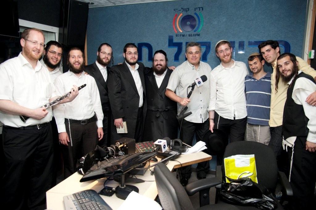 צפו בוידאו: יצחק מאיר השיק אלבום, ידידיה עשה כבוד