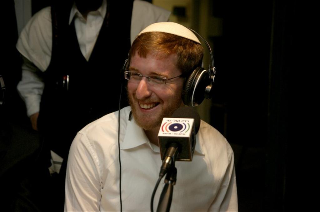 צפו בוידאו: יצחק מאיר השיק אלבום, ידידיה עשה כבוד