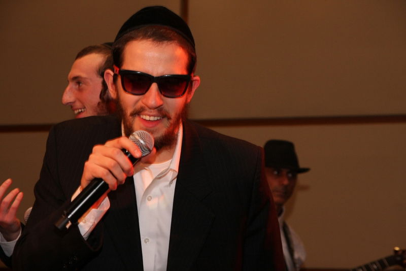 גלריה: חתונת בנו של הזמר דדי גראוכר