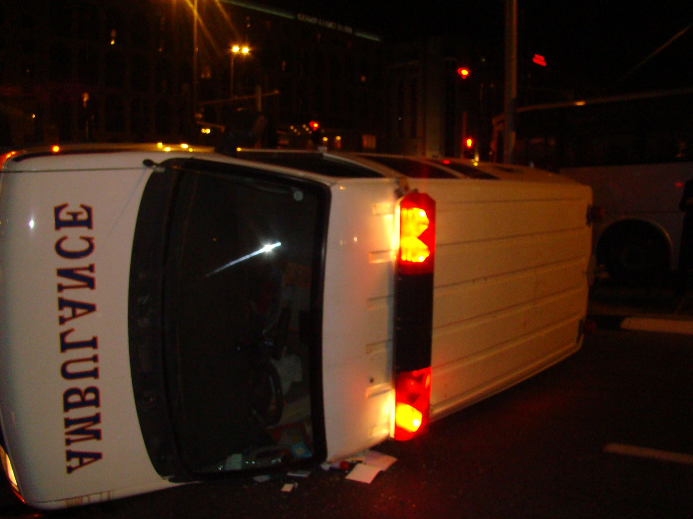 נס בירושלים: אמבולנס התהפך, אין נפגעים