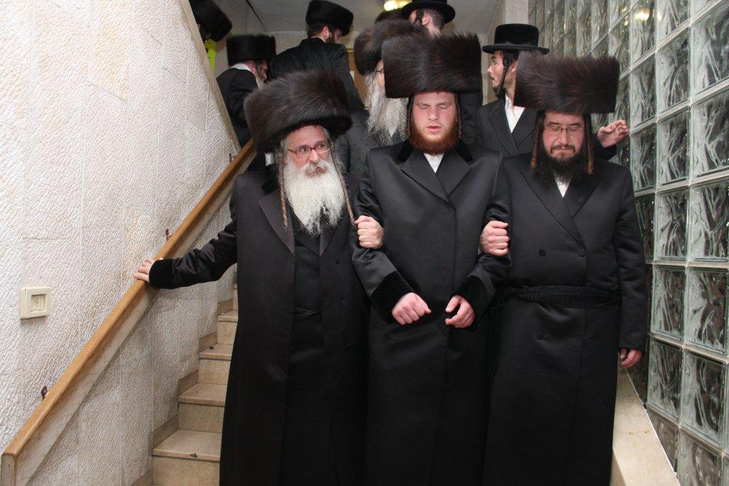 ענבי הגפן: שמחת נכד האדמו"ר מנדבורנה