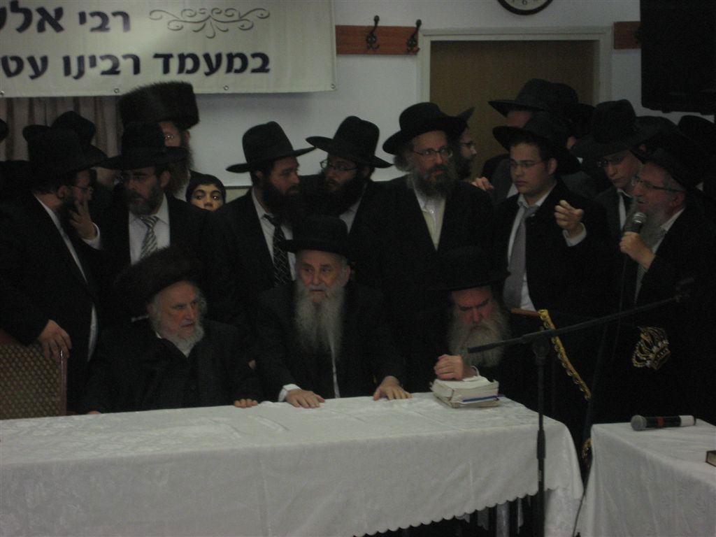 תיעוד נדיר: הגרי"ש אלישיב בסיום הש"ס